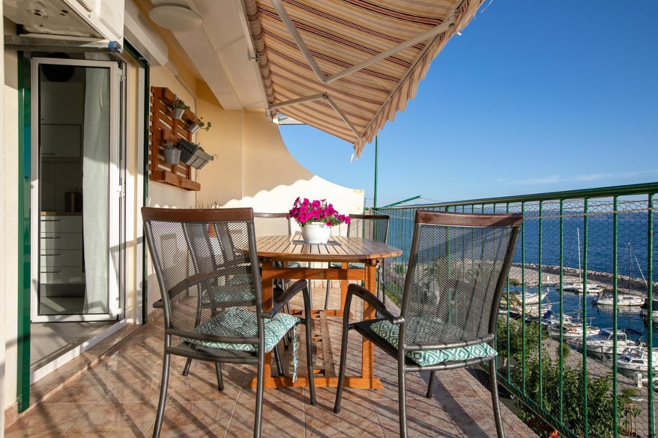 Apartment By The Sea Podgora Eksteriør billede