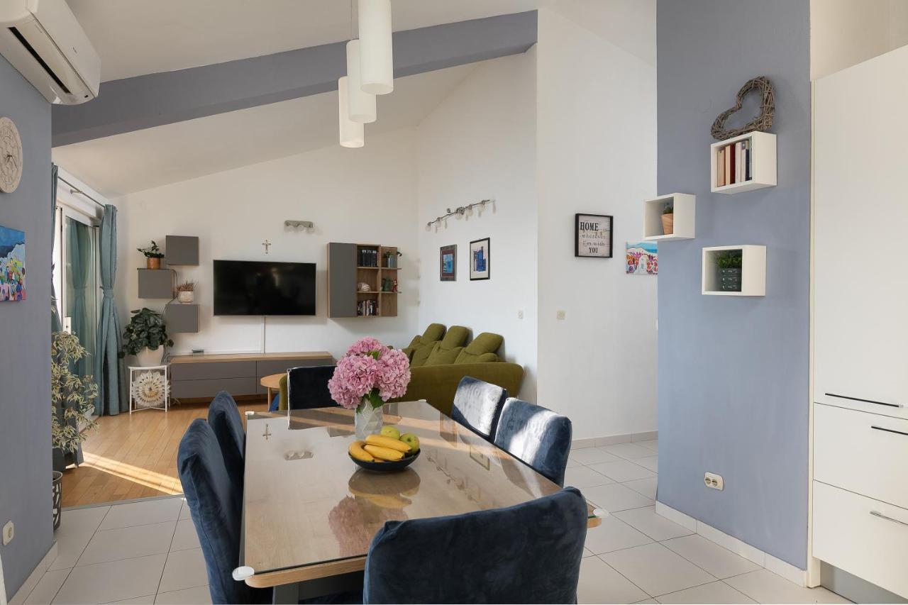 Apartment By The Sea Podgora Eksteriør billede